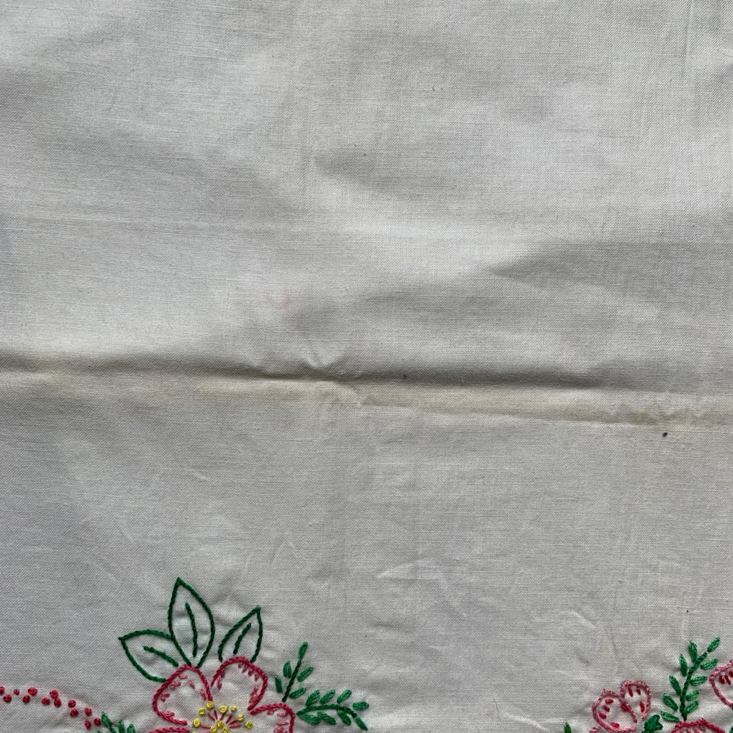 Vintage Hand Embroidered Pillowcases Floral Flowers Pair of 2 Set