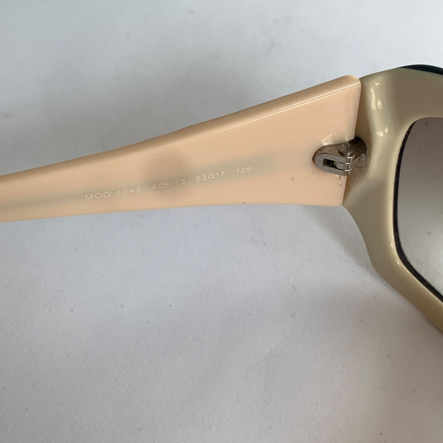 Versace MOD 4049 405/13 63-17-125 Vintage Sunglasses Brown Cream