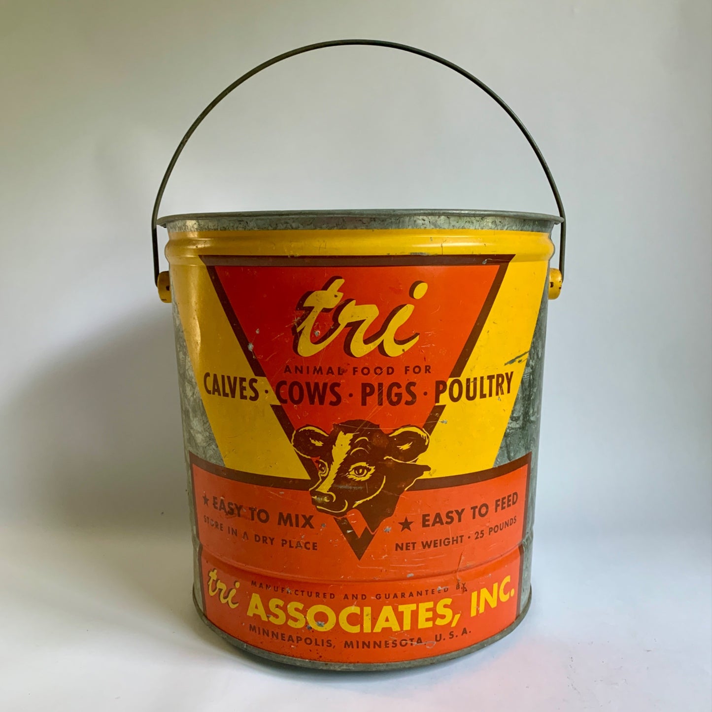 Tri Associates Vintage Galvanized Metal Feed Bucket Calves Cows Pigs Poultry Minnesota