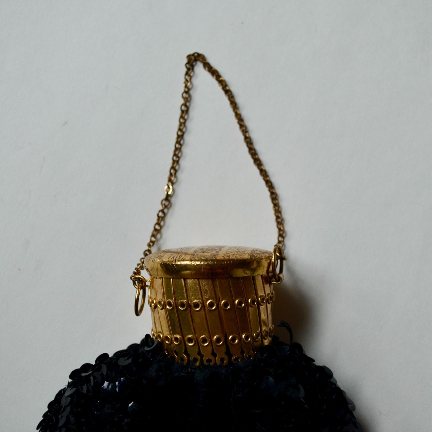 Art Deco Black Sequin Beggar's Bag Purse Accordion Gate Closure Chain Strap