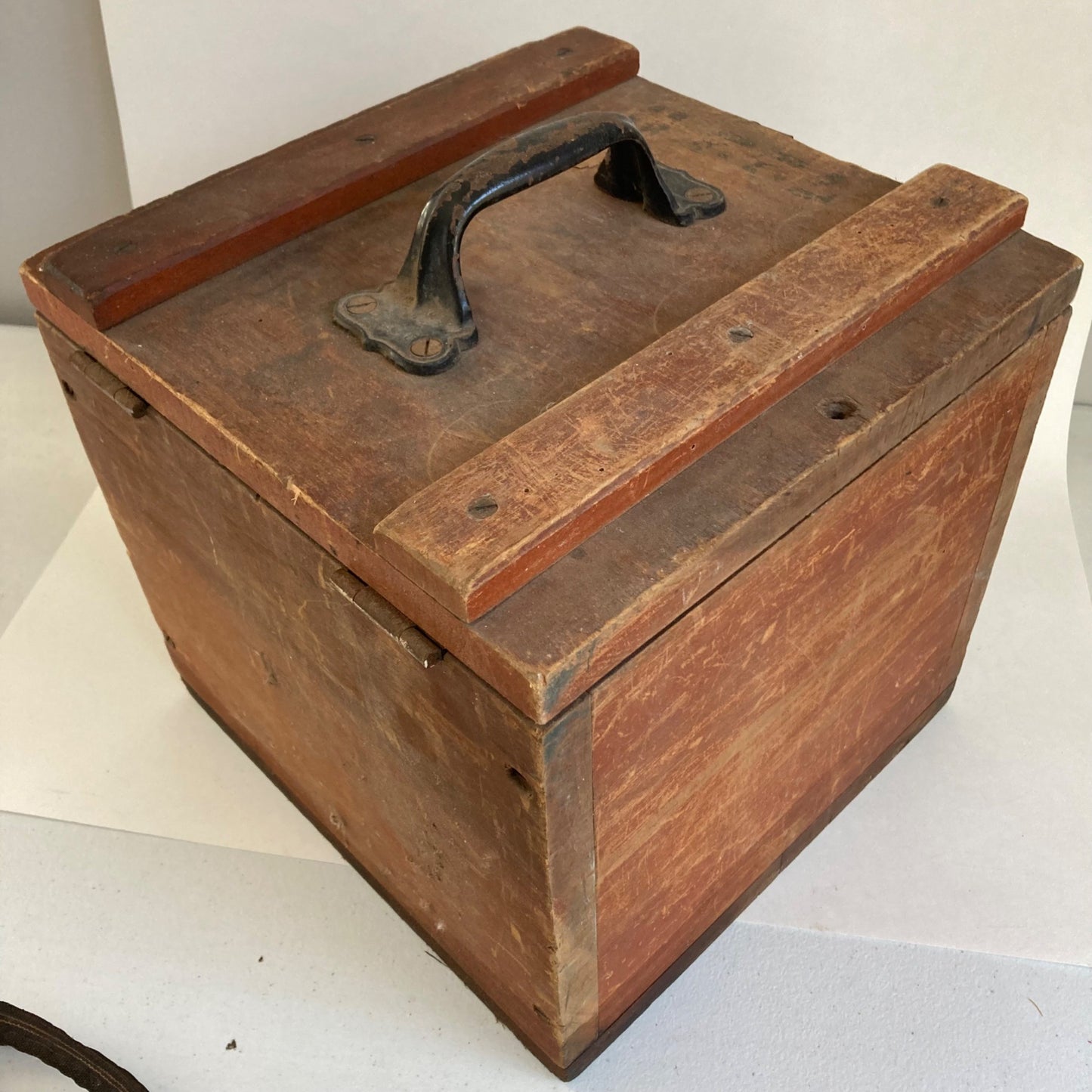 Vintage General Radio Precision Condenser Type 722-D 110 & 1100 Wood Box