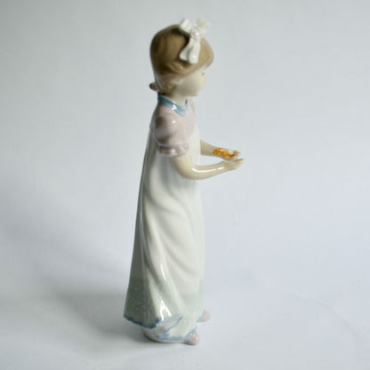 Lladro Happy Birthday Girl 5429 READ