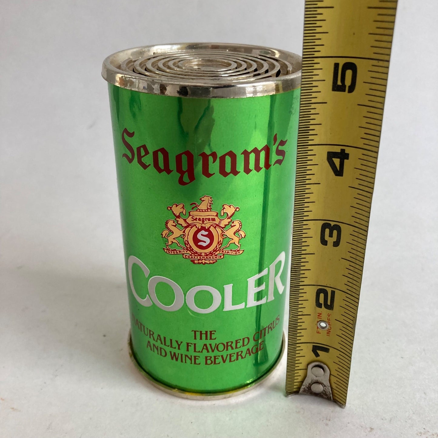 Vintage Seagram's Cooler Can AM Radio Wine Beer FOR PARTS OR REPAIR