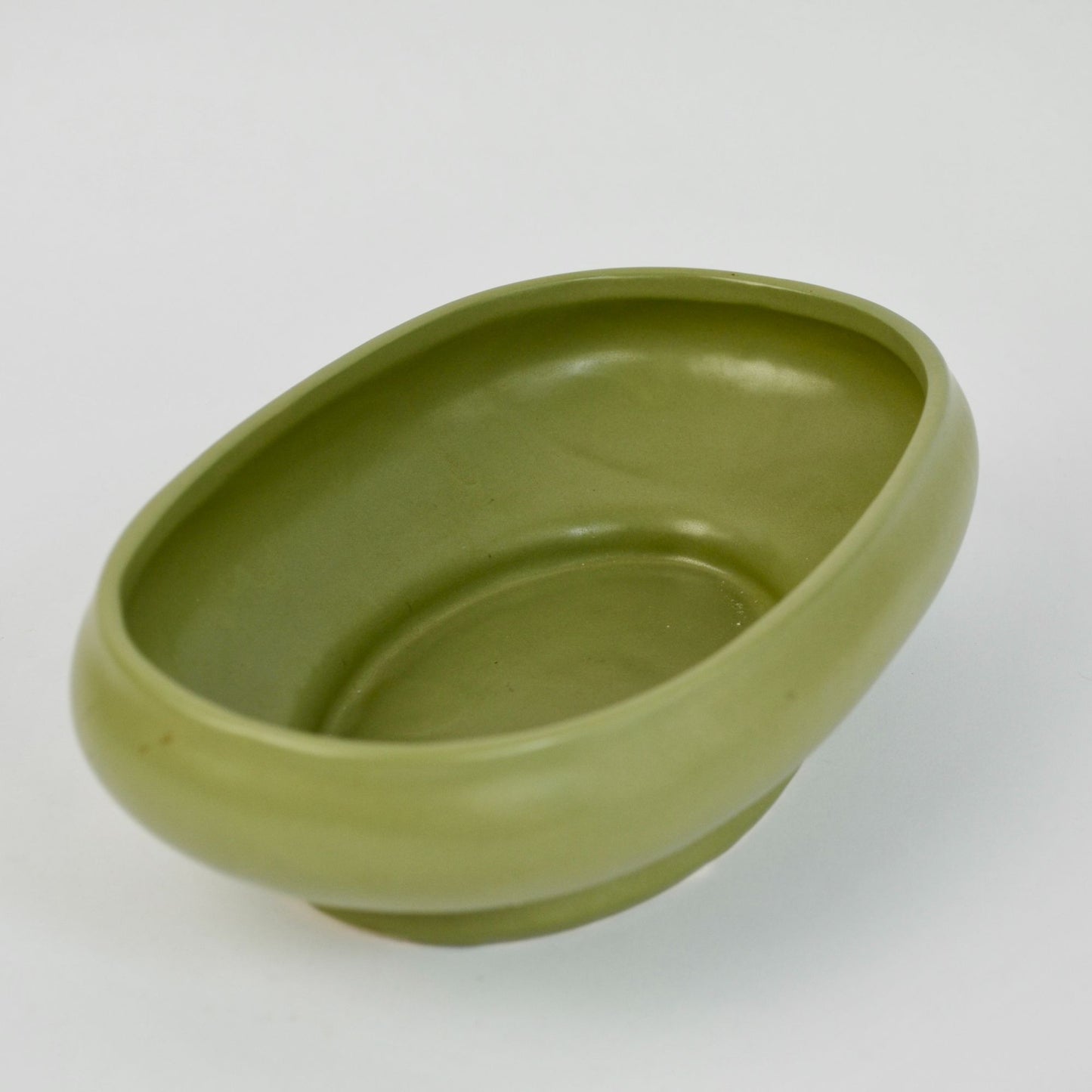 Floraline USA 476-8 Avacado Green Footed Oval Planter
