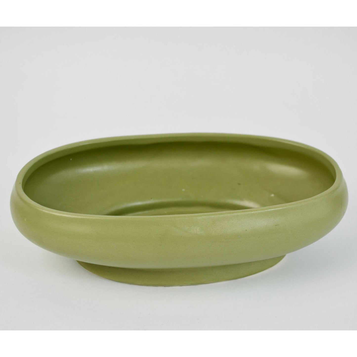 Floraline USA 476-8 Avacado Green Footed Oval Planter