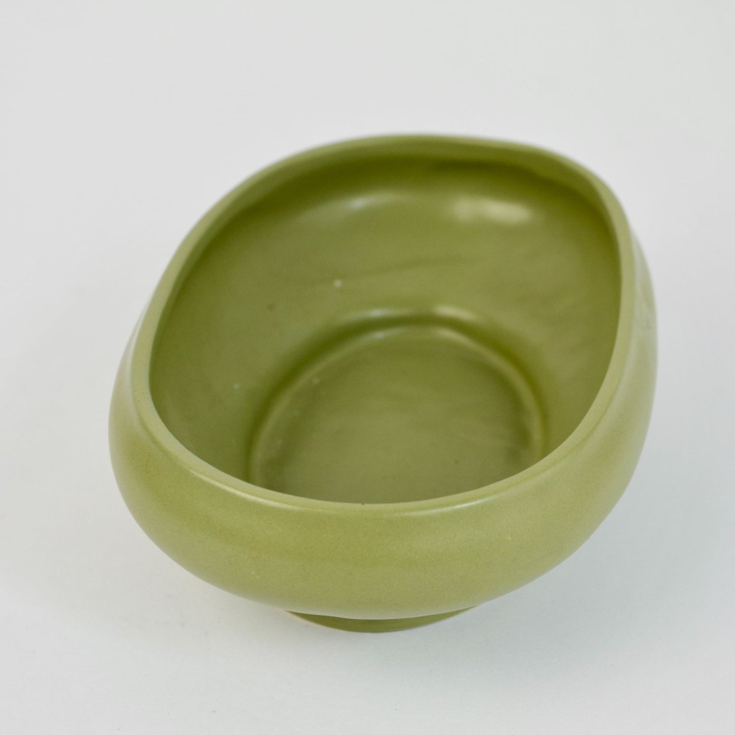 Floraline USA 476-8 Avacado Green Footed Oval Planter