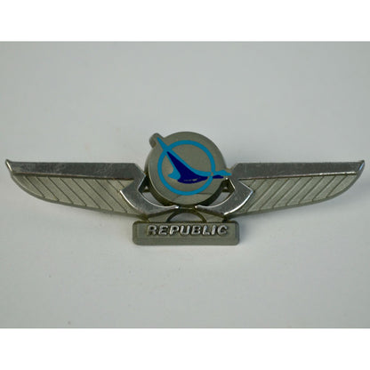 Republic Airlines Junior Plastic Wings Vintage