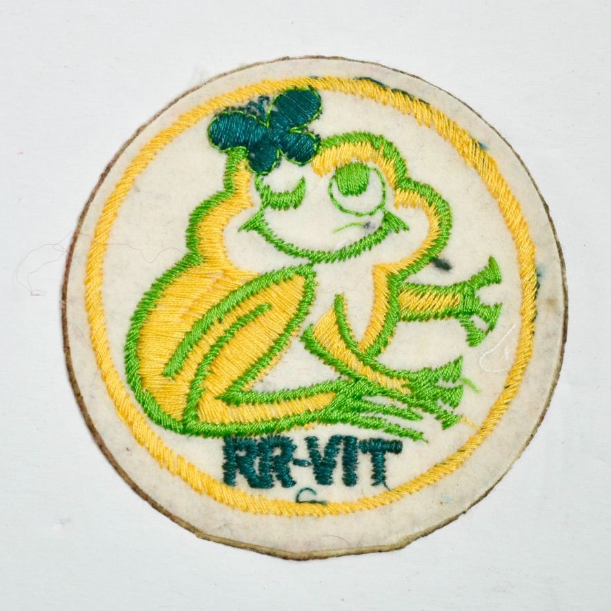 RR-VIT Frog Patch Vintage Iron On Unused 3"