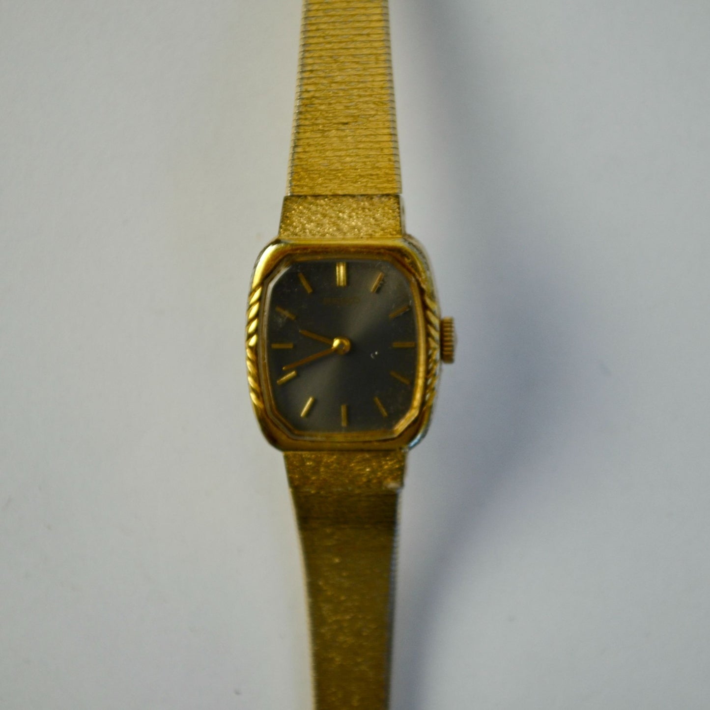 Seiko 1100-5509 Japan Gold Women's Dress Watch Missing Chain Untested
