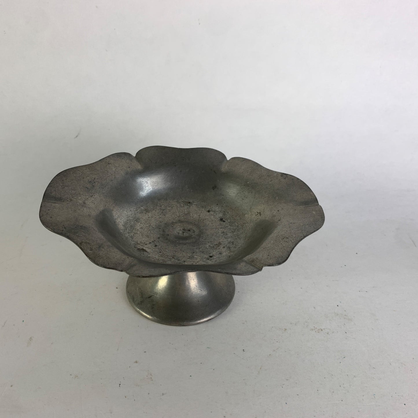 Vintage Pewter 697 Candy Dish