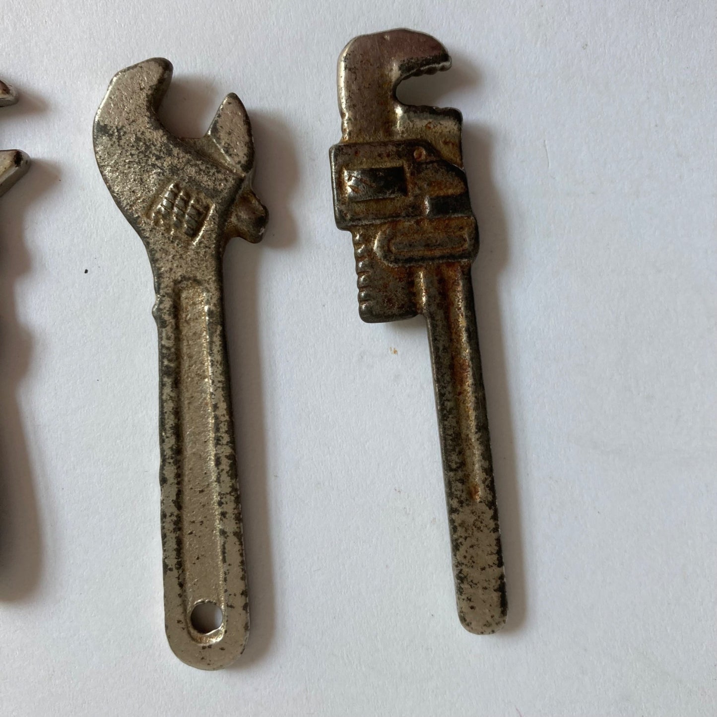 Lot 5 Vintage Miniature Metal Hand Tools Dollhouse Toy