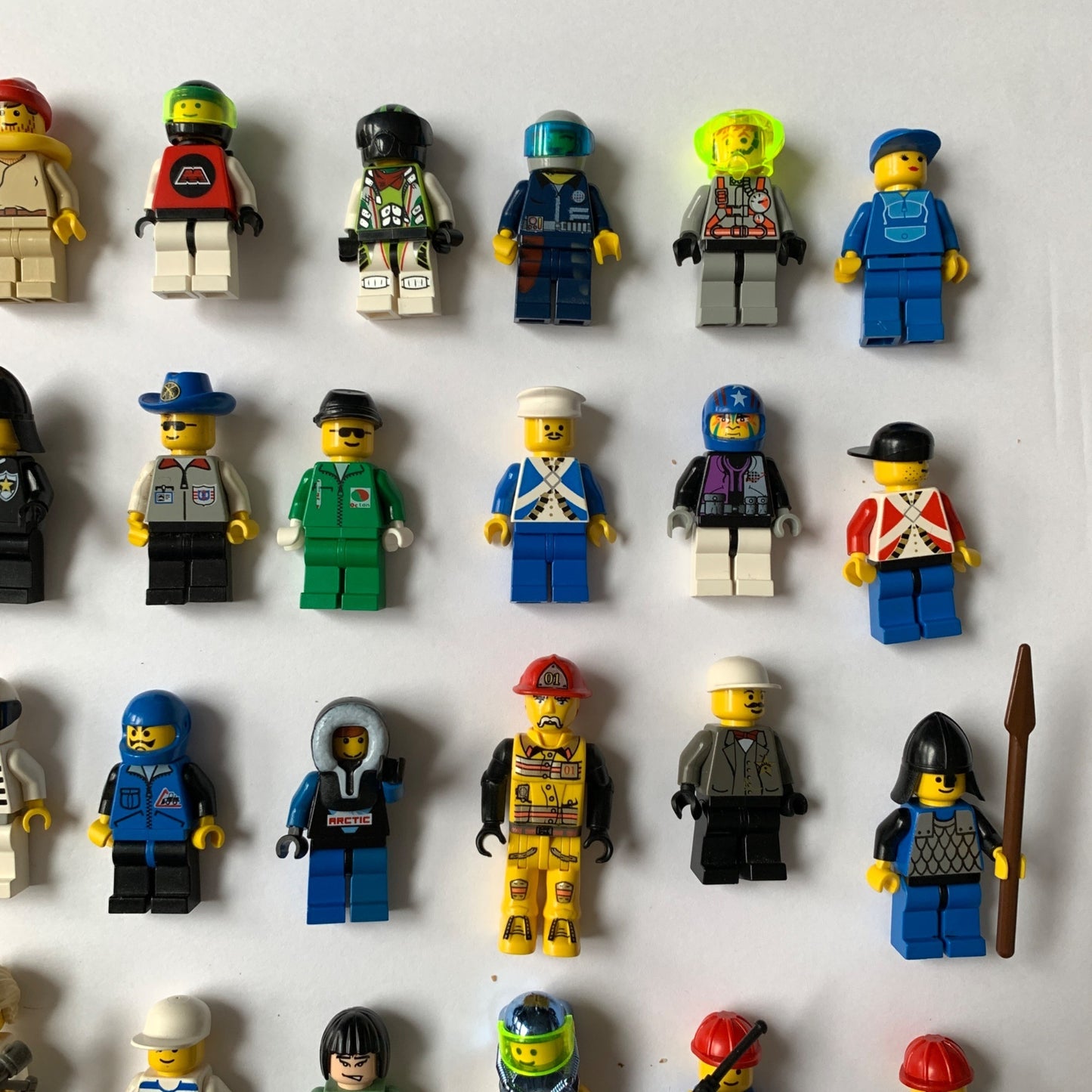 Lego Minifigures LARGE Lot of 88 Vintage