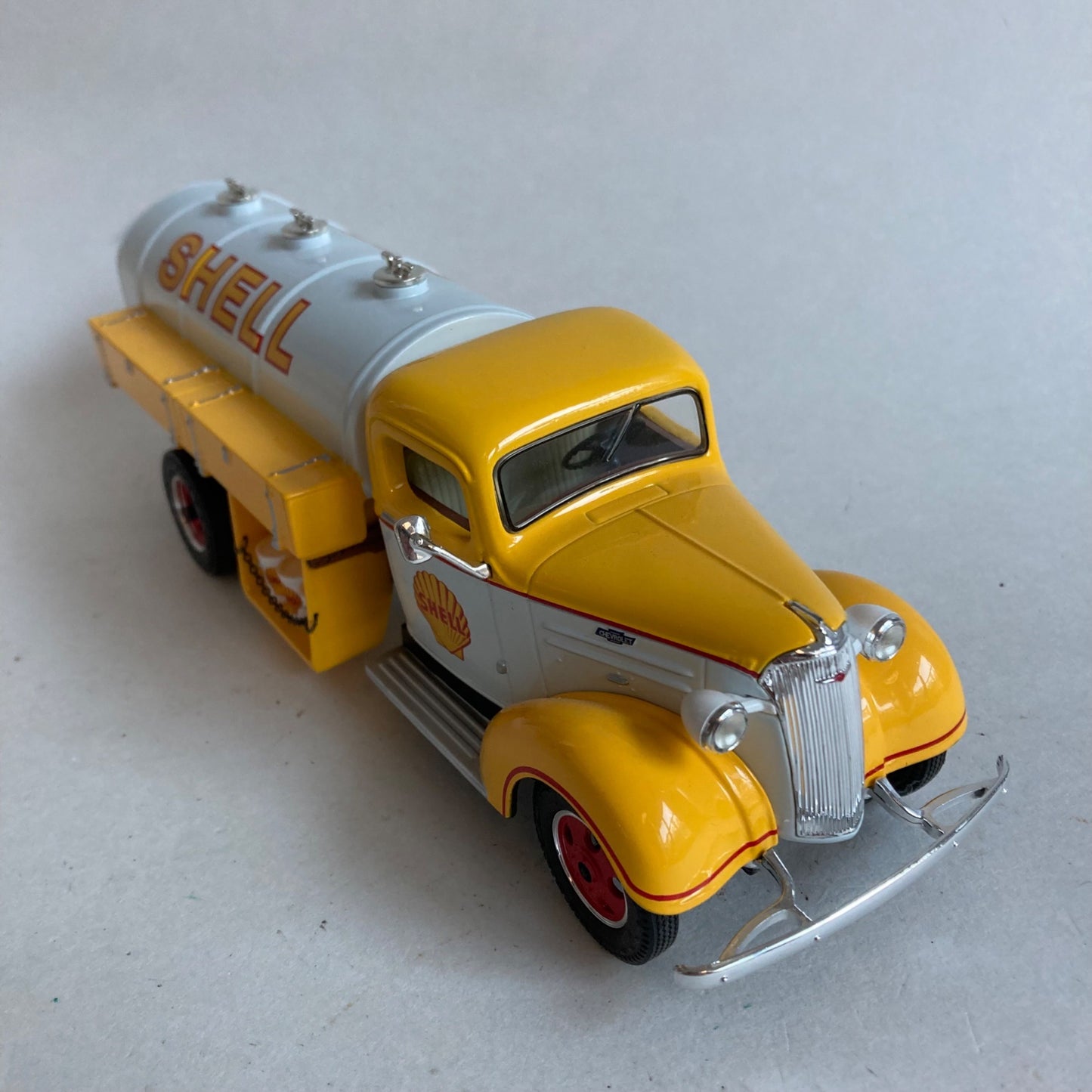 Vintage Shell 1937 Chevrolet Tanker Truck Die Cast by First Gear