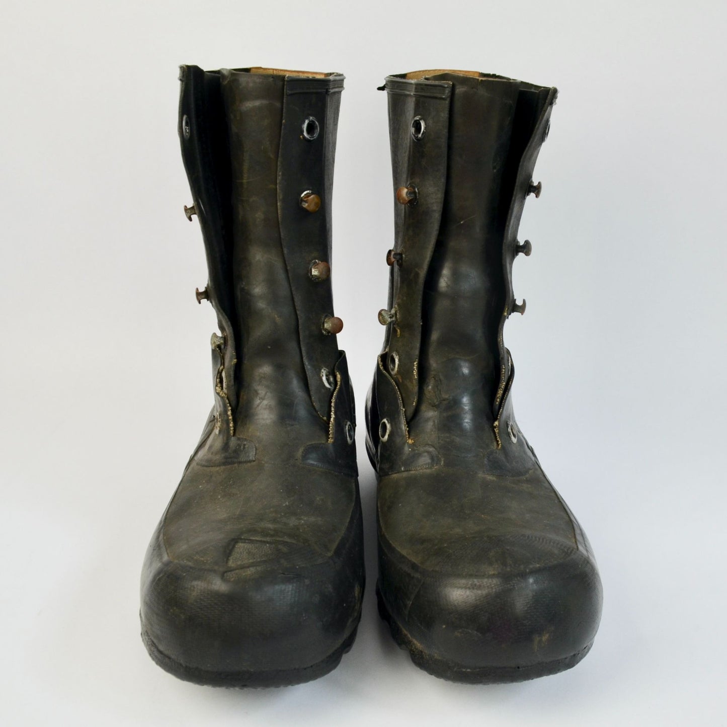 USGI Goodyear Rubber Boots Size 8D Mickey Mouse Bunny Extreme Cold Weather Black