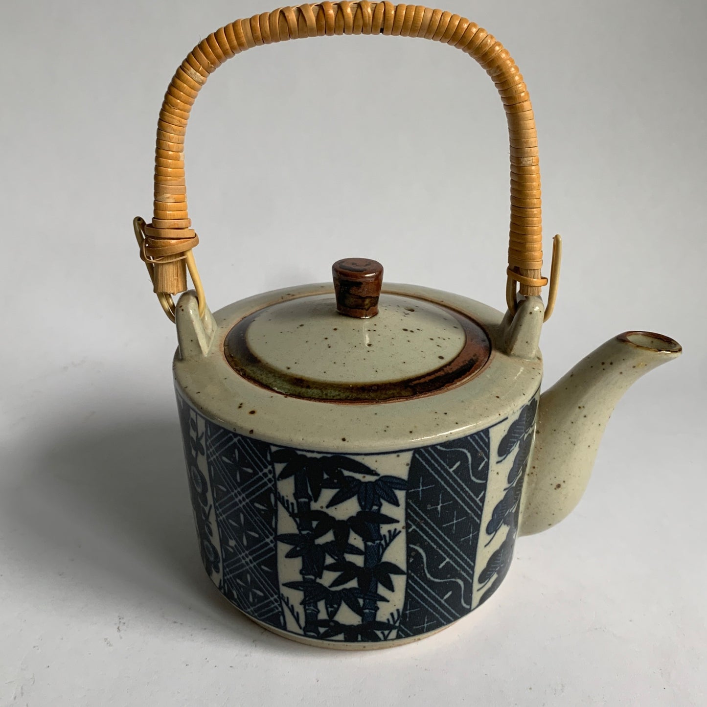 Takahashi Japan Vintage Gray Speckled Blue Bamboo Print Teapot 4 Cups Set