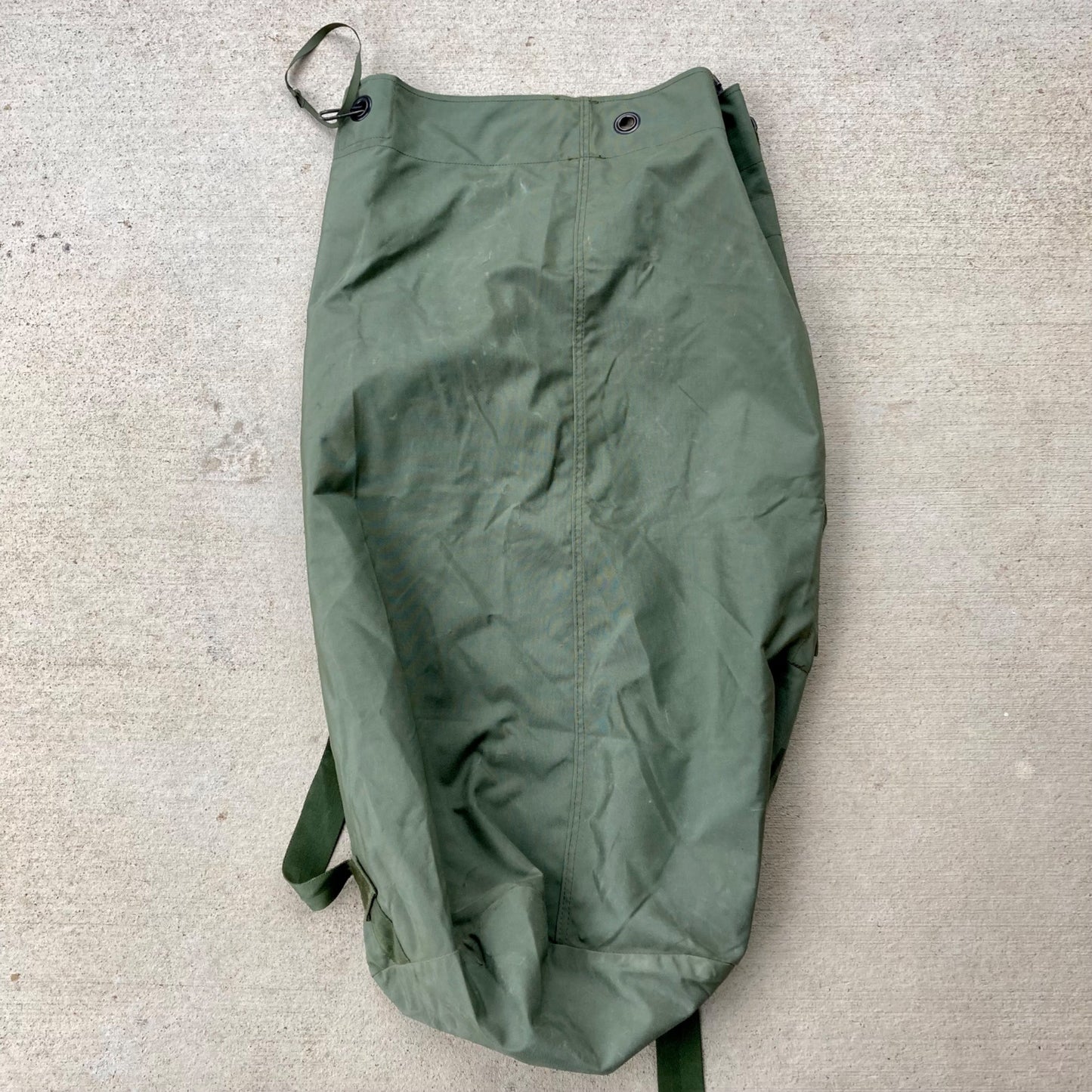 USGI Military Duffle Bag Olive Green w/Shoulder Straps Nylon VERY GOOD!