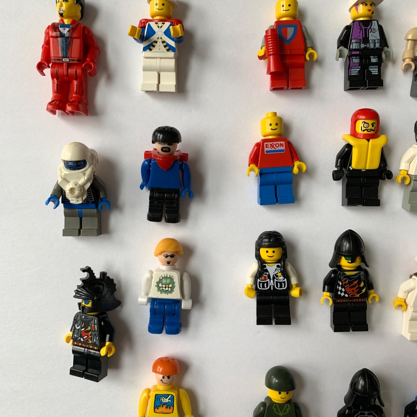 Lego Minifigures LARGE Lot of 88 Vintage