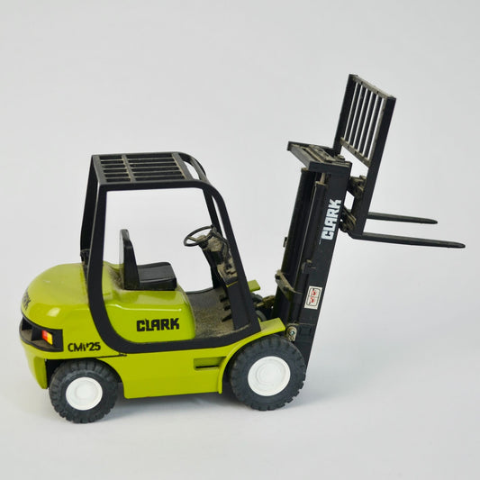 Clark CMP25 Diecast Forklift 1/20 Scale Toy Equipment