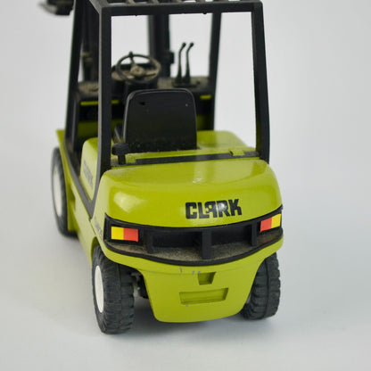 Clark CMP25 Diecast Forklift 1/20 Scale Toy Equipment