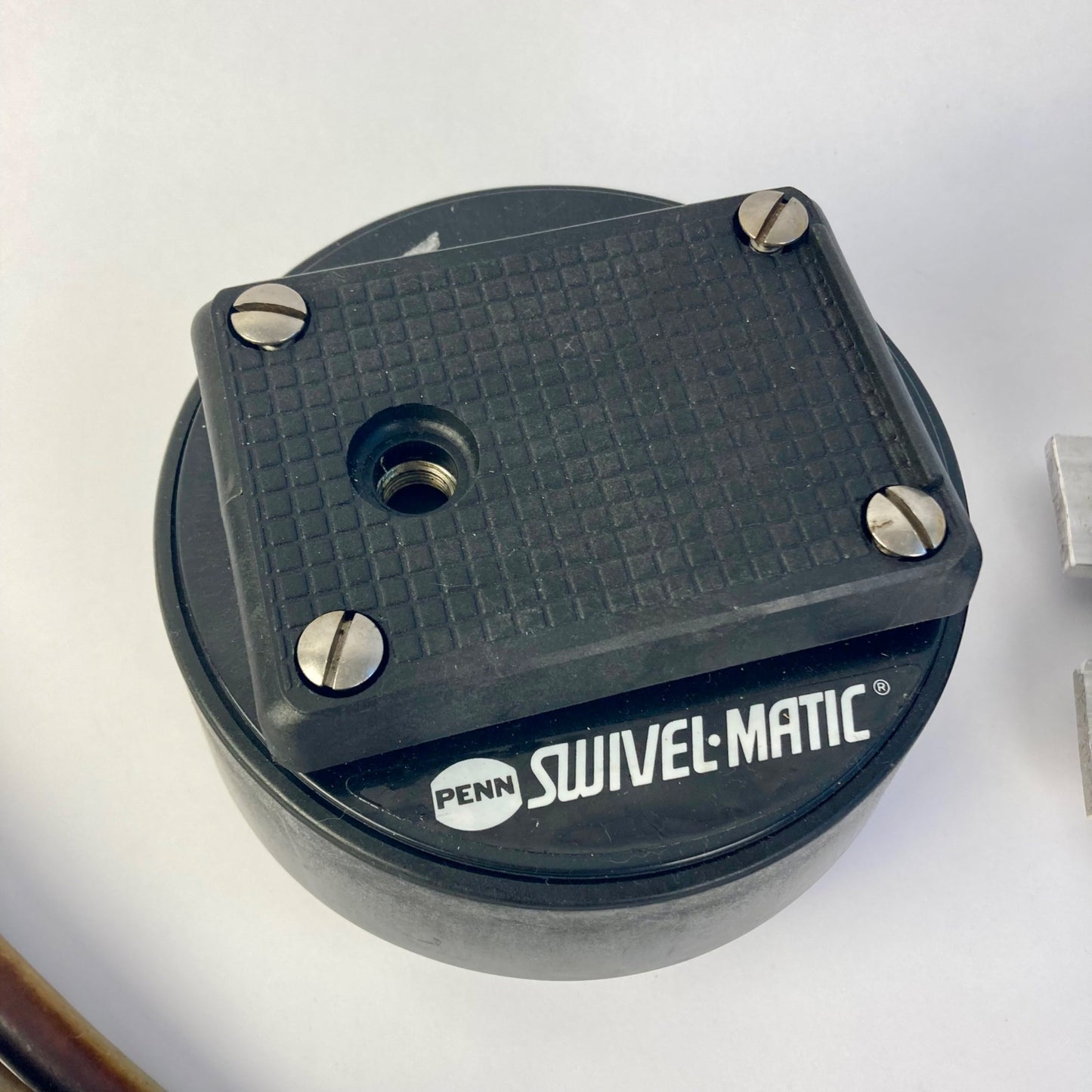 Lot Downrigger Accessories: Pair of Penn Swivel Matic Base