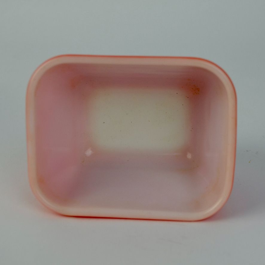 Pyrex 501-B Red Fridigie WITHOUT LID