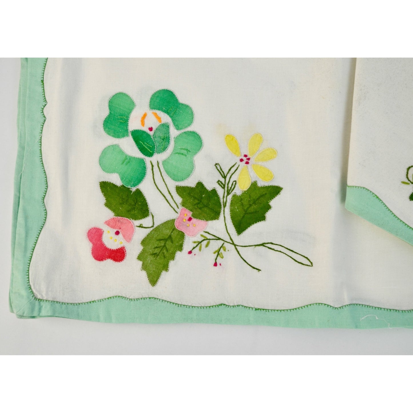 Vintage Floral Appliqué Embroidered Placemats & Napkins Set of 4
