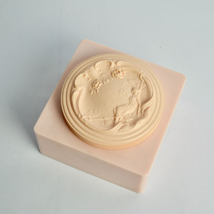 White Shoulders by Evyan Dusting Body Bath Powder 8 oz