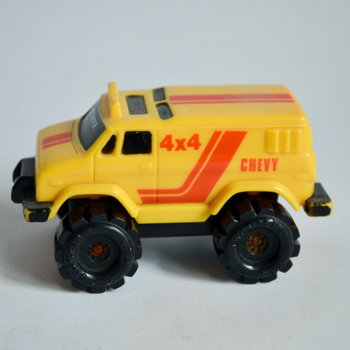 Vintage Schaper Stomper Chevy Van Yellow 4x4 McDonald's Happy Meal Toy CLEAN!