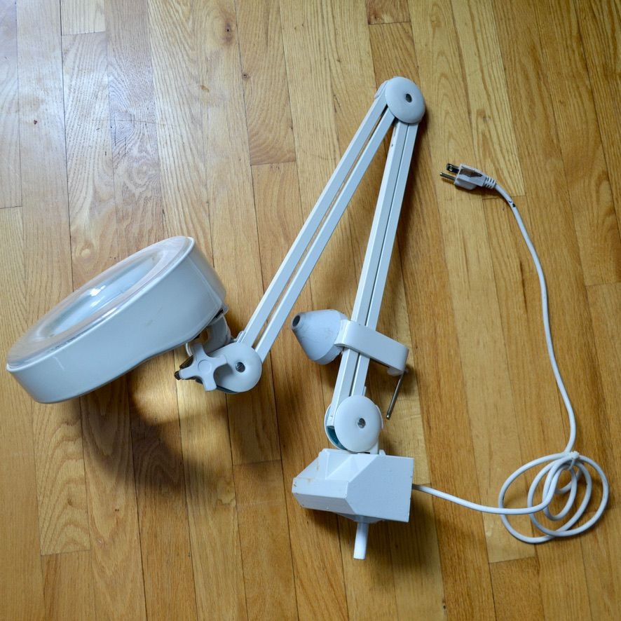 Articulating Magnifying Lamp Dentist Clamp-On Light TESTED & WORKS!