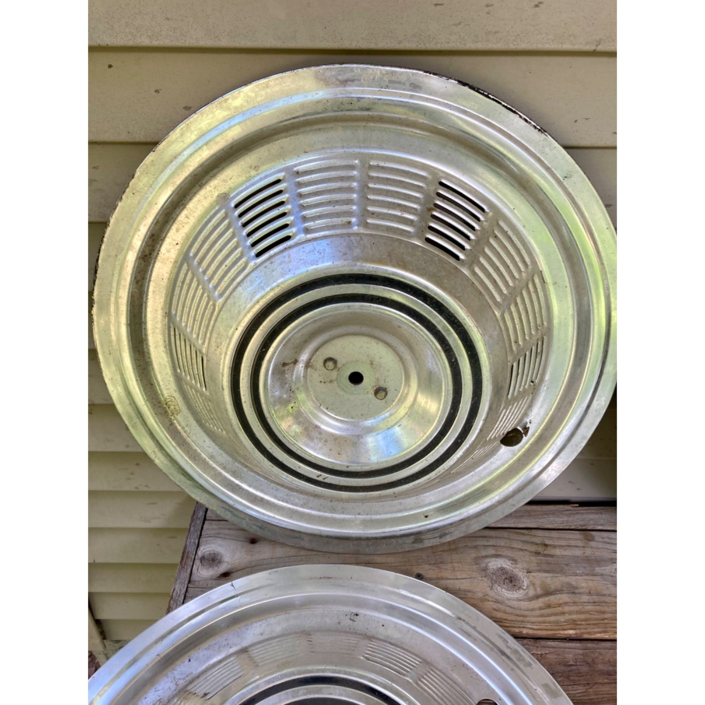 Lot of 4 Large Vintage Hubcaps 20 21 inch Aluminum