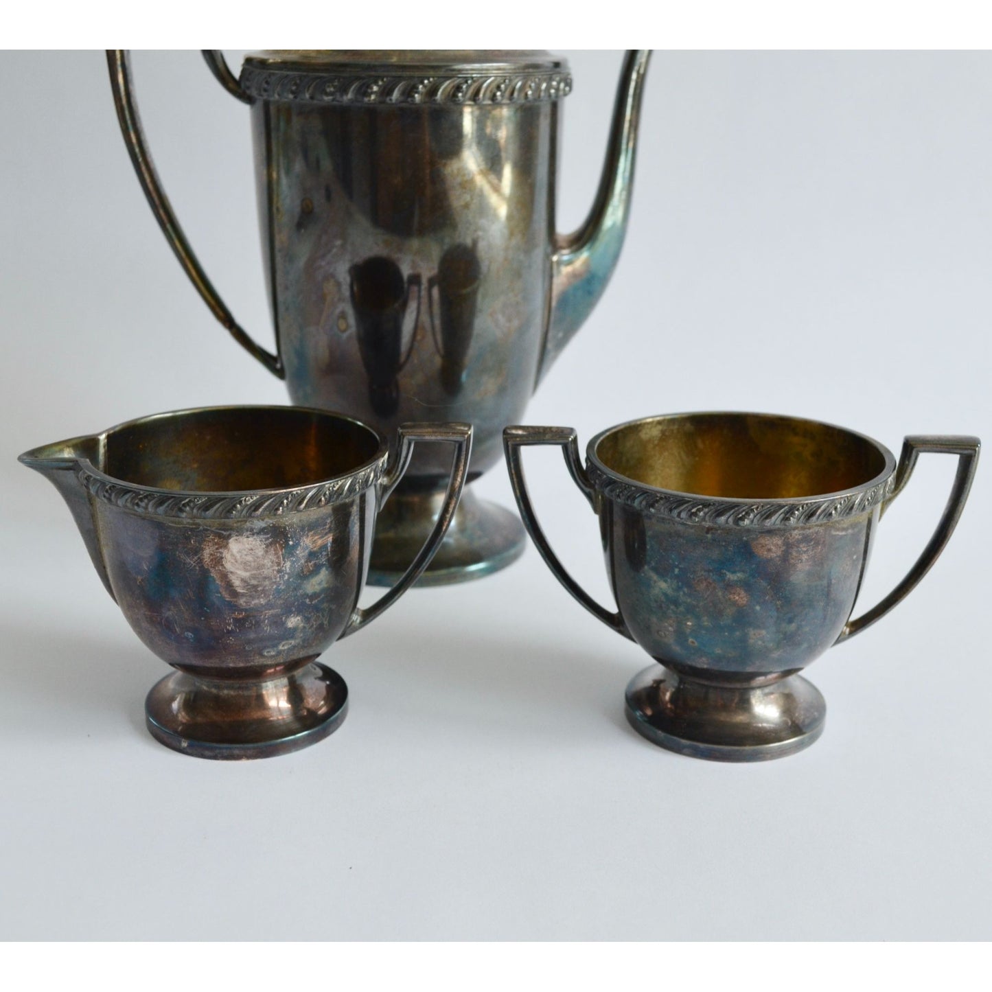 WM Rogers Avon 3630 3631 3632 Teapot Creamer Sugar Silverplate Berwick Trophy Handle