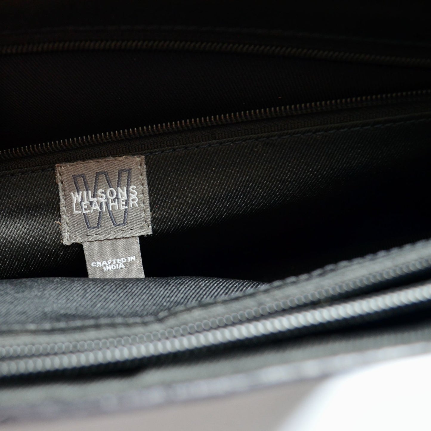Wilson's Leather Black Messenger Laptop Bag CLEAN