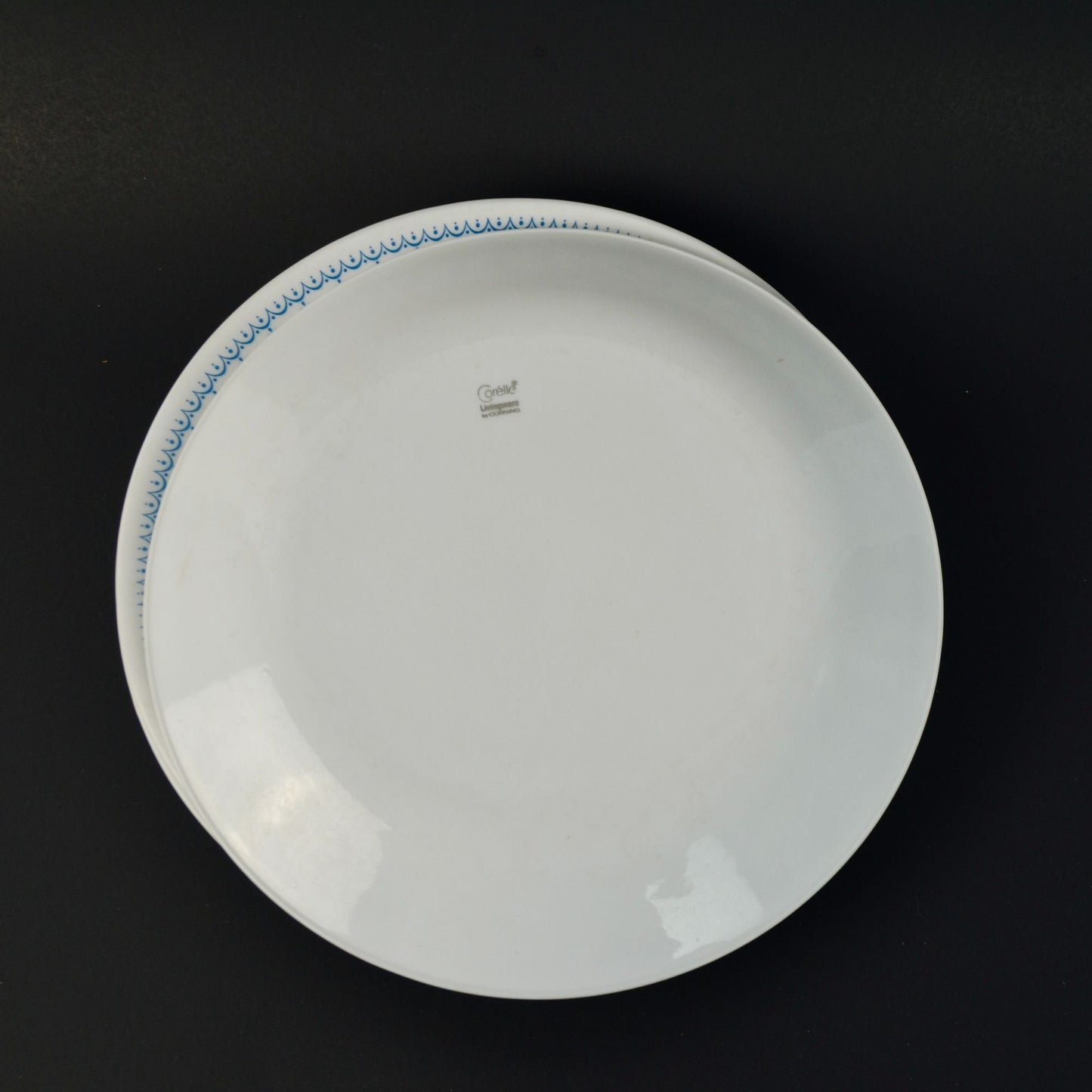 Corelle Snowflake Blue Garland Dinner Plates Lot of 9 Vintage