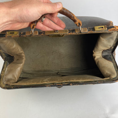 Antique 16" Leather Doctor's Bag Genuine Cowhide Medical 16 Warranted 25 Vintage