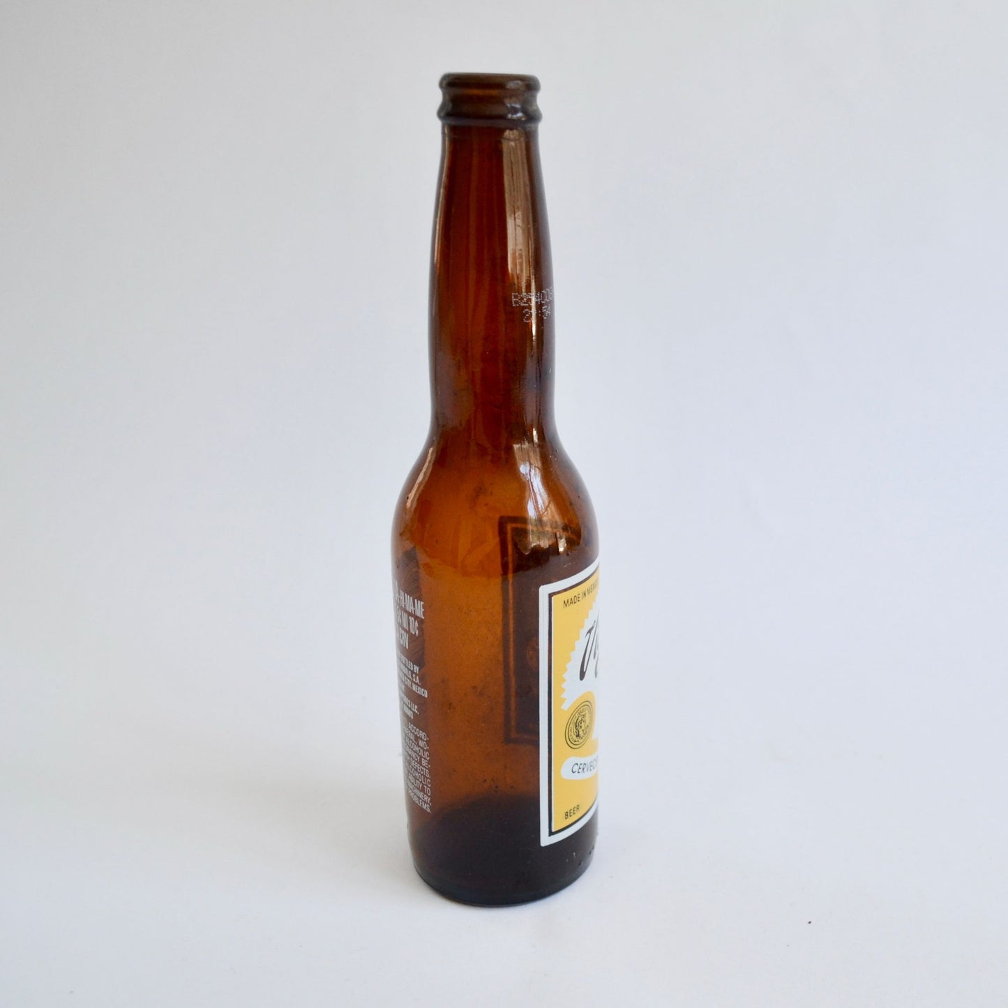 Vintage Victoria 12 Fluid Ounce Beer Bottle Cerveceria Modelo, Mexico Cerveza