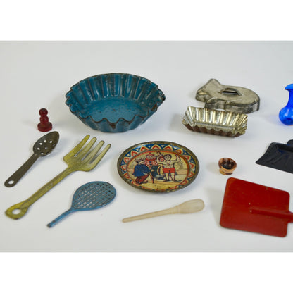 Lot Vintage Dollhouse? Accessories Tin Toys Miniature Random