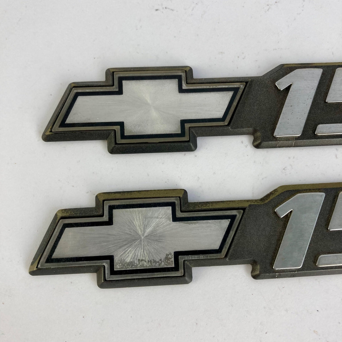 Pair Chevrolet Silverado 1500 Side Door Emblem Badges OEM Part # 15707431 Chevy