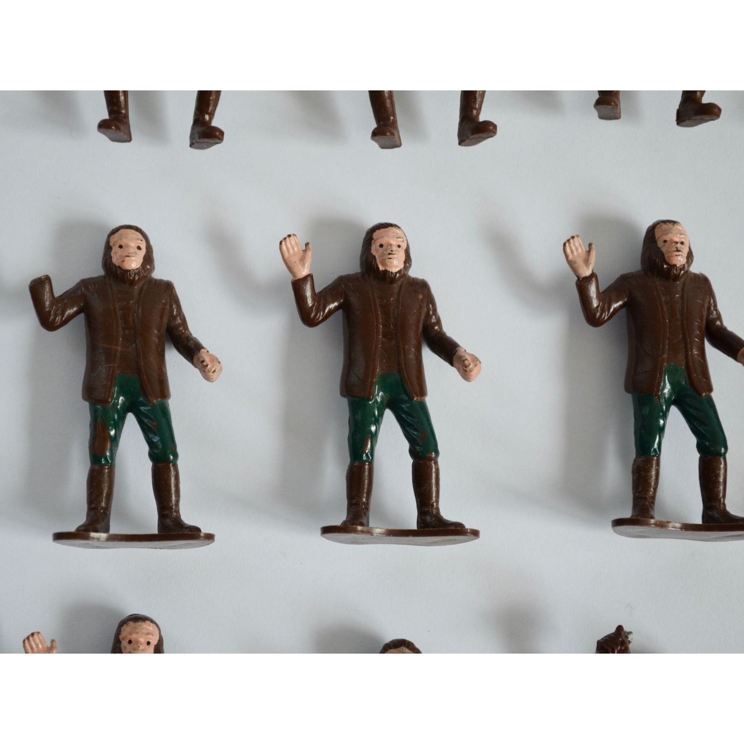Lot Vintage Planet of the Apes Mini Figures Toy Figurines MOST BROKEN