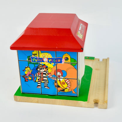 Ertl McDonald's Hometown Roadway Restaurant Vintage 2002