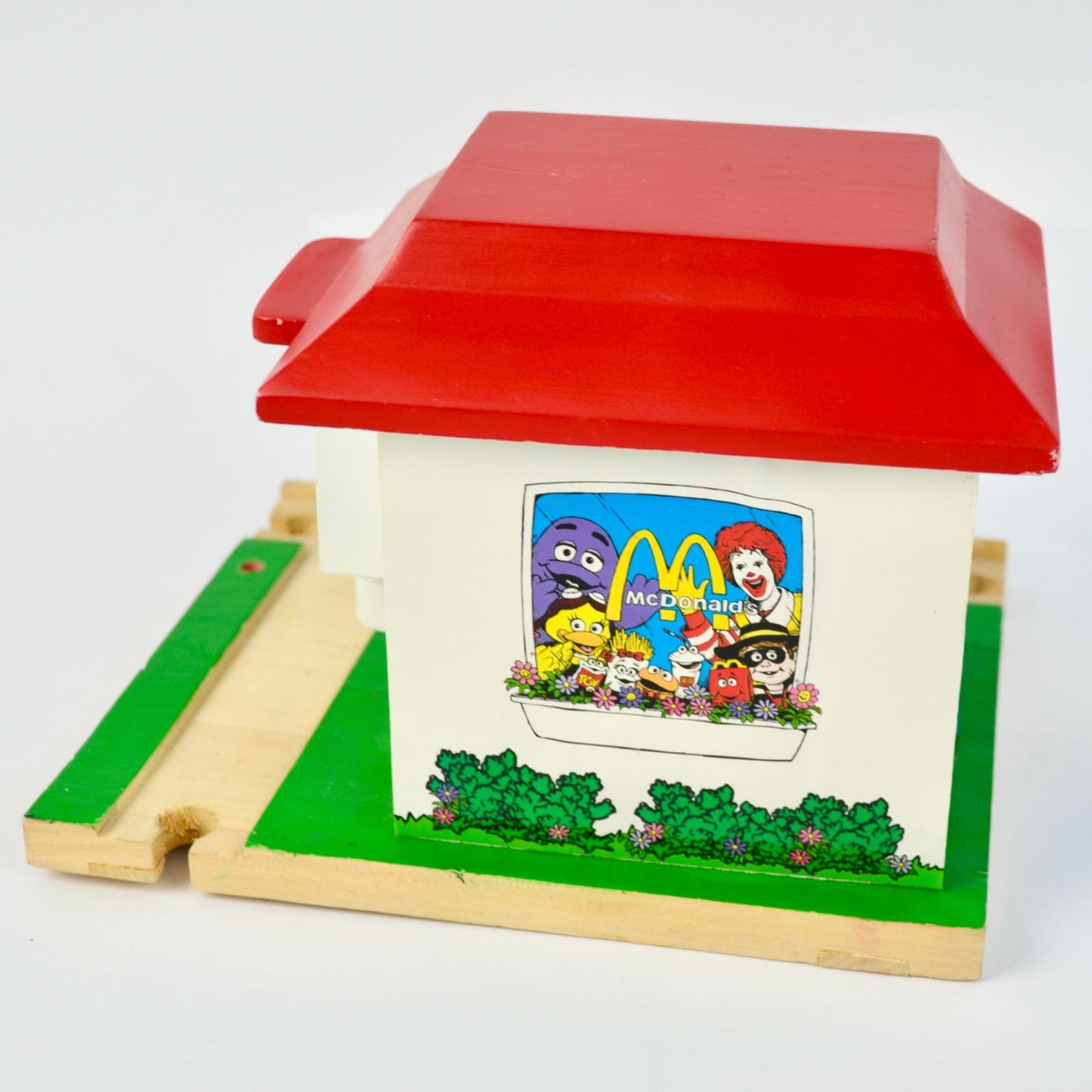 Ertl McDonald's Hometown Roadway Restaurant Vintage 2002