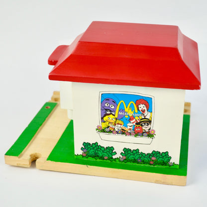 Ertl McDonald's Hometown Roadway Restaurant Vintage 2002