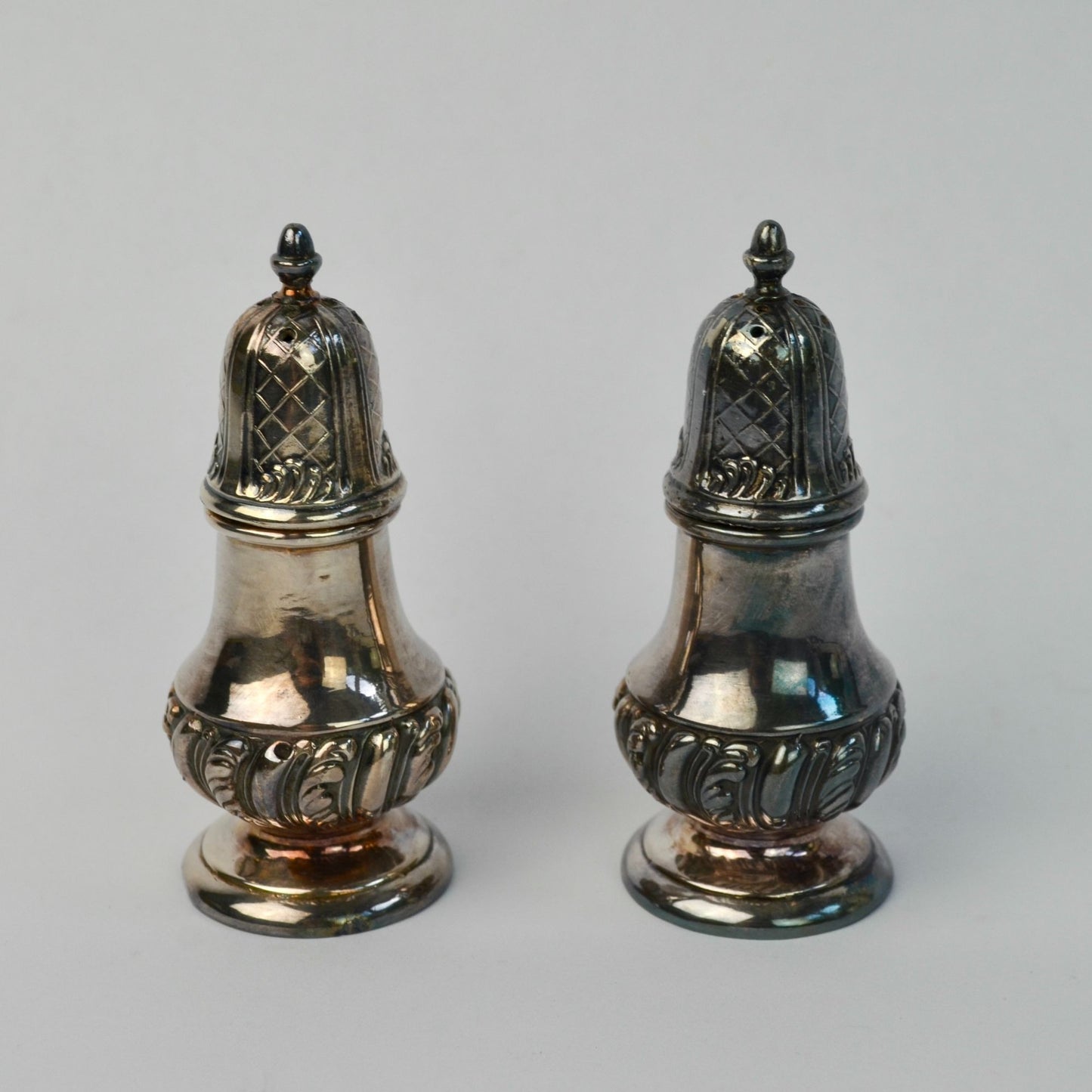Vintage Silver Plate Salt & Pepper Shakers Pair Screw Top Lid
