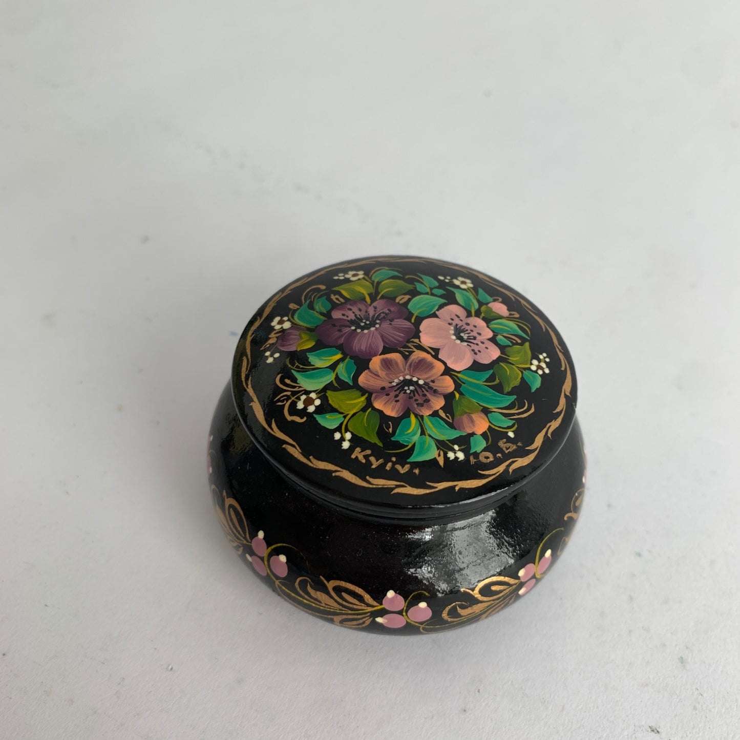 Vintage Ukraine Ukrainian Hand-Painted Trinket Bowl Dish Lidded Floral Black