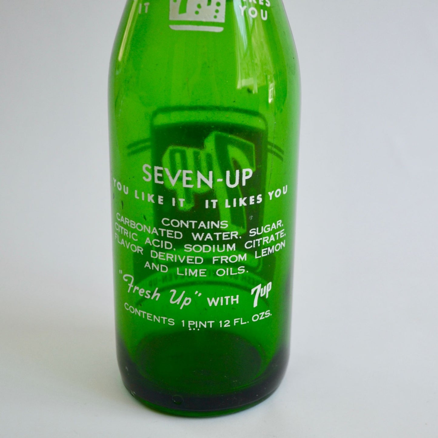 Vintage 7up Glass Bottle 28 Fluid Ounces Green "Fresh Up" 7 Up Soda Pop