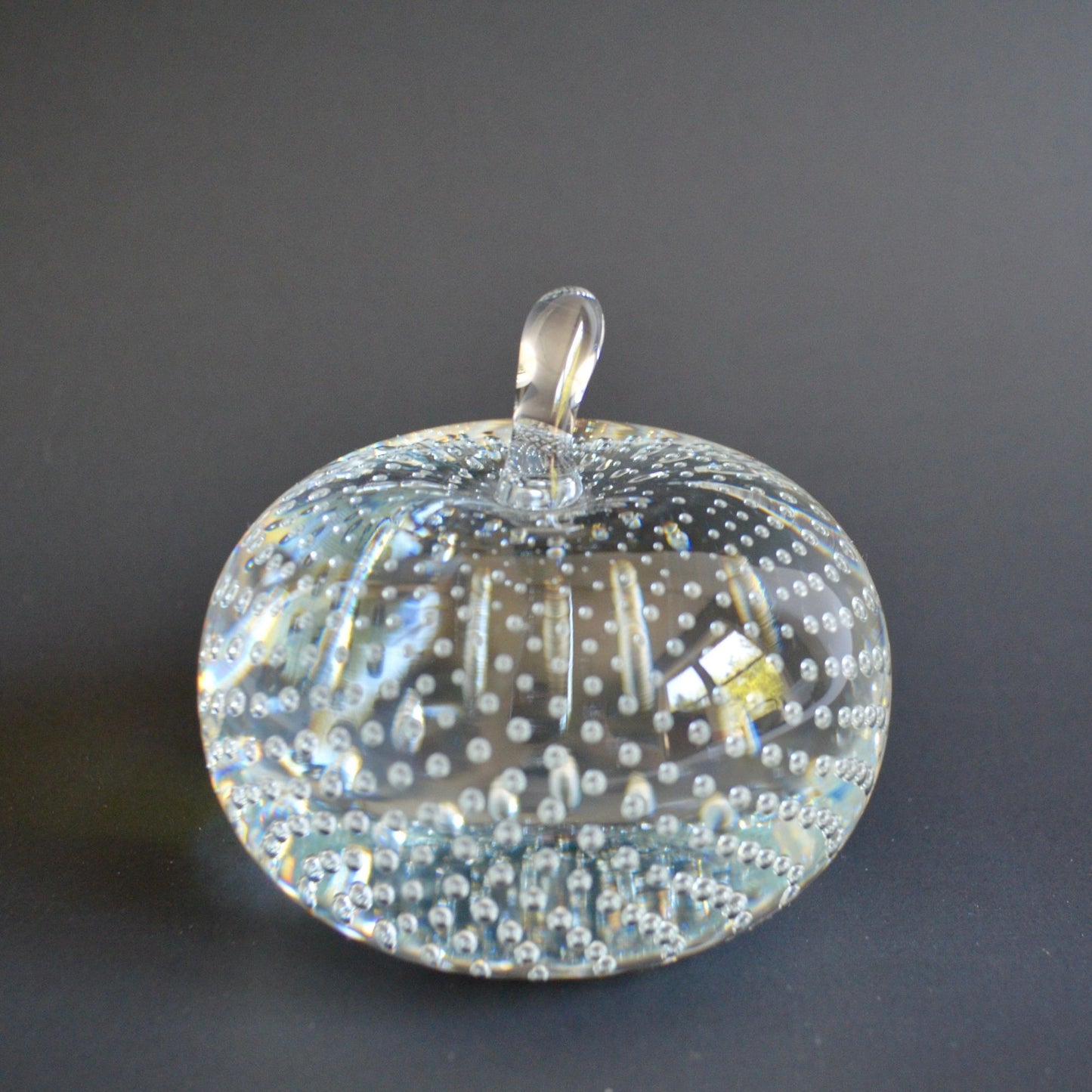 Vintage Solid Glass Apple Paperweight Controlled Bubbles Bolle Bullicante 3.25" Diameter