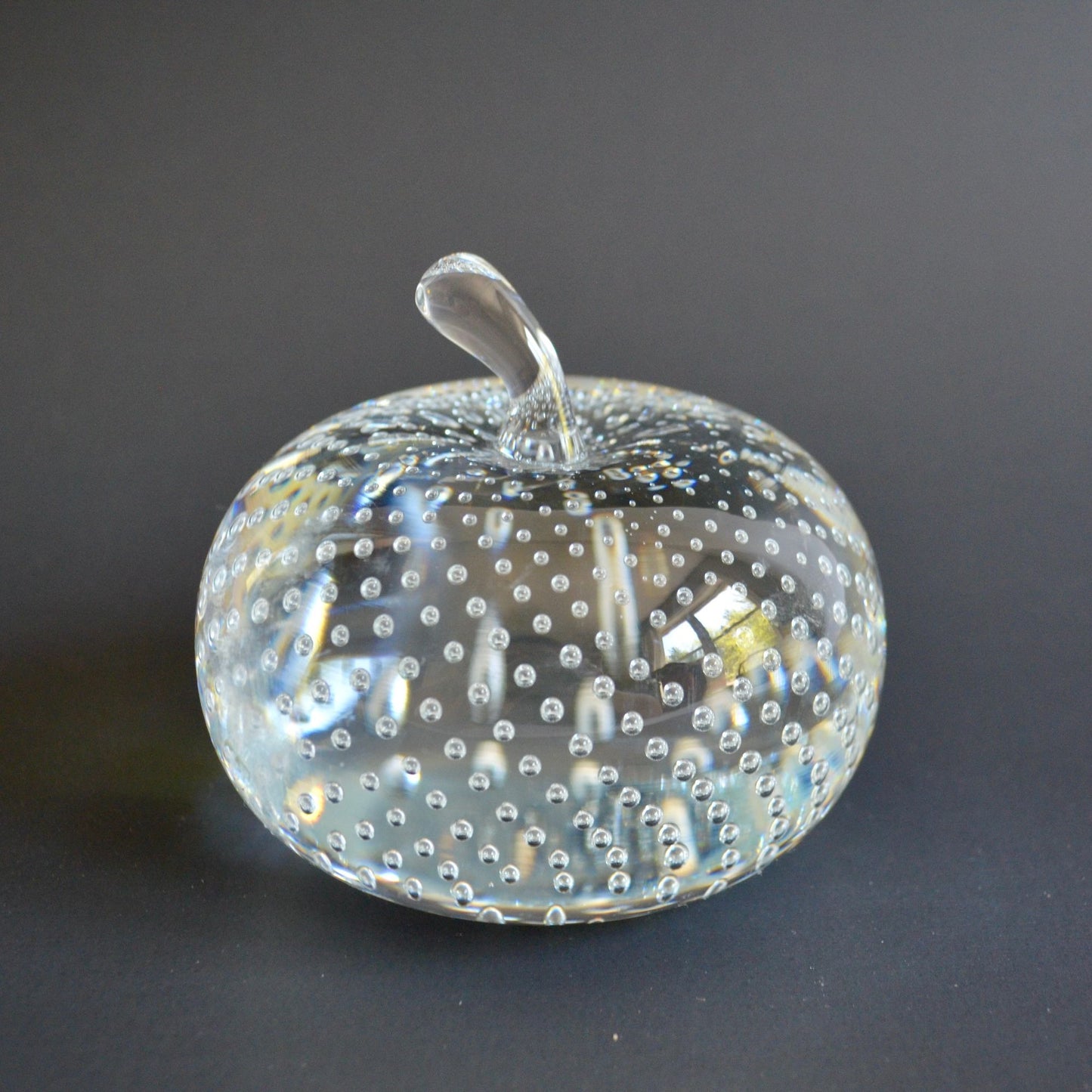Vintage Solid Glass Apple Paperweight Controlled Bubbles Bolle Bullicante 3.25" Diameter
