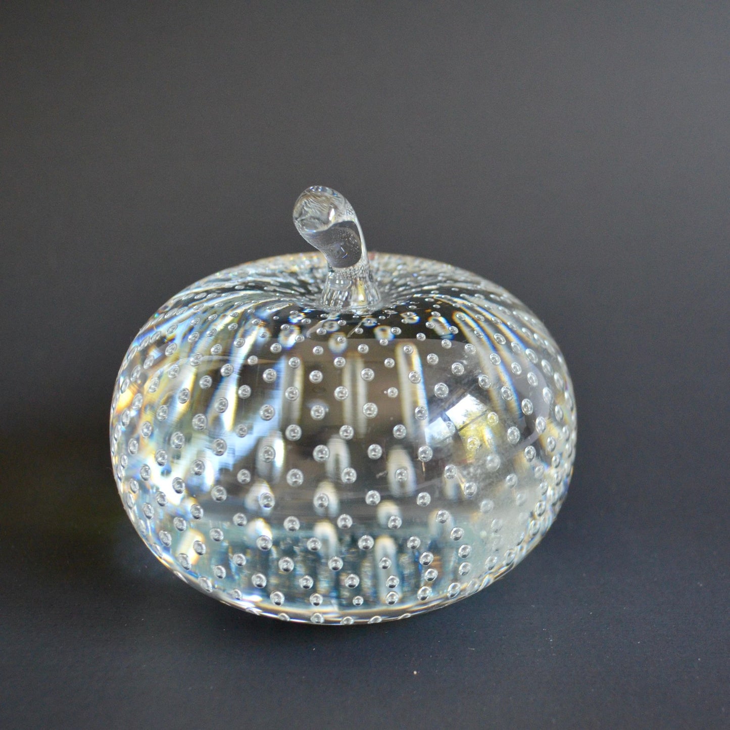 Vintage Solid Glass Apple Paperweight Controlled Bubbles Bolle Bullicante 3.25" Diameter