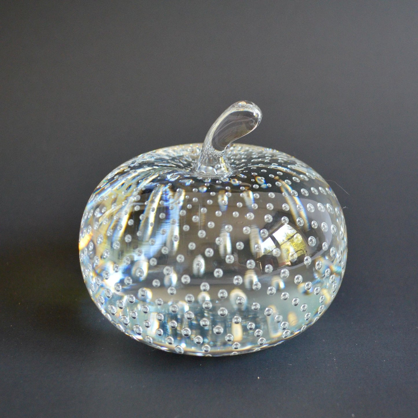 Vintage Solid Glass Apple Paperweight Controlled Bubbles Bolle Bullicante 3.25" Diameter