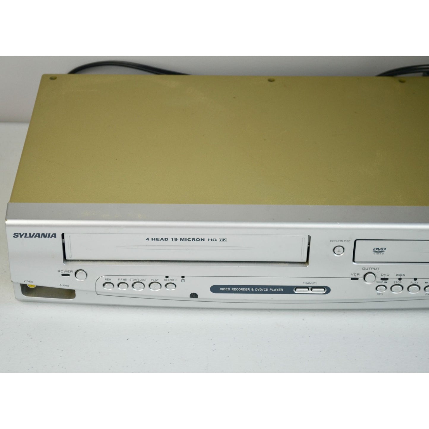 Sylvania DVC845E Combo DVD VHS Player For Parts Untested