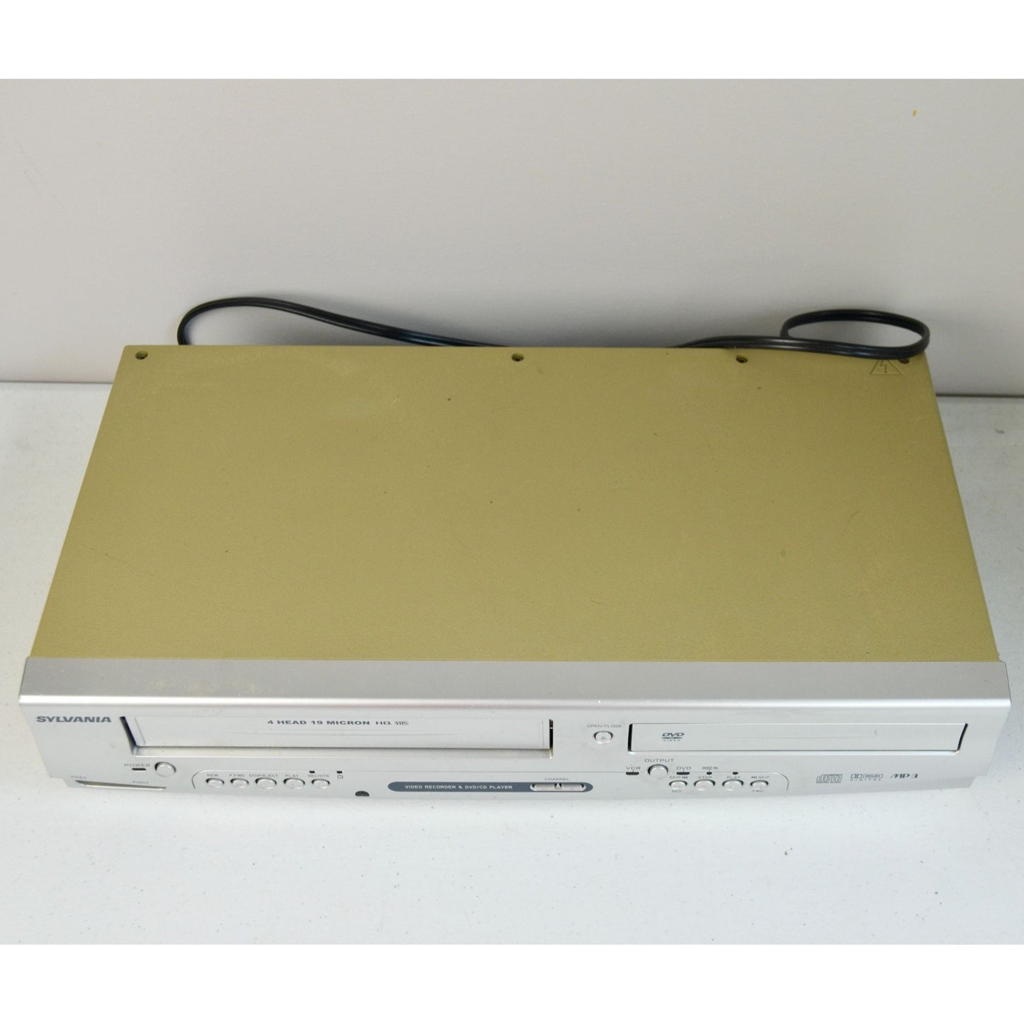 Sylvania DVC845E Combo DVD VHS Player For Parts Untested